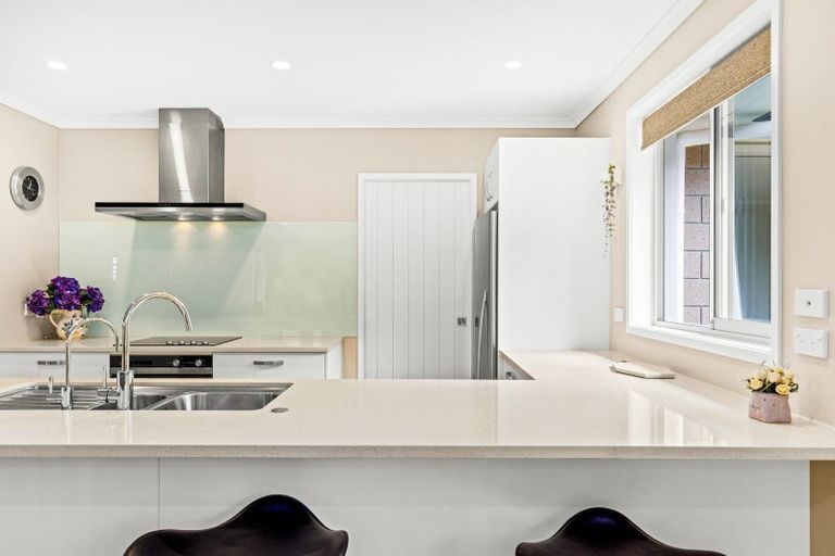 Photo of property in 7 Laly Haddon Place, Matakana, Warkworth, 0985