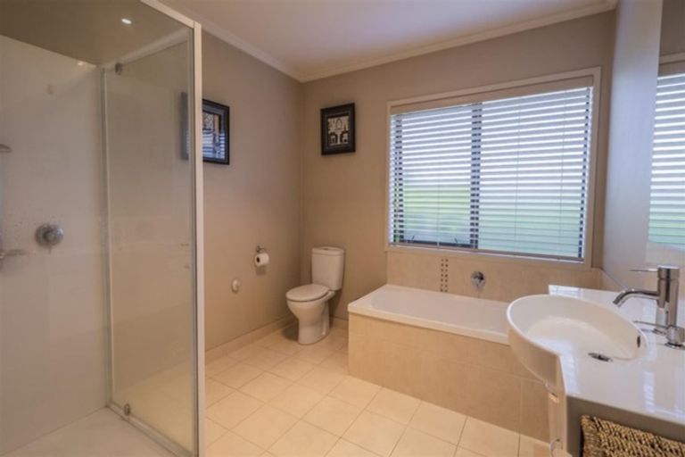 Photo of property in 1 Carroll Place, Owhata, Rotorua, 3010