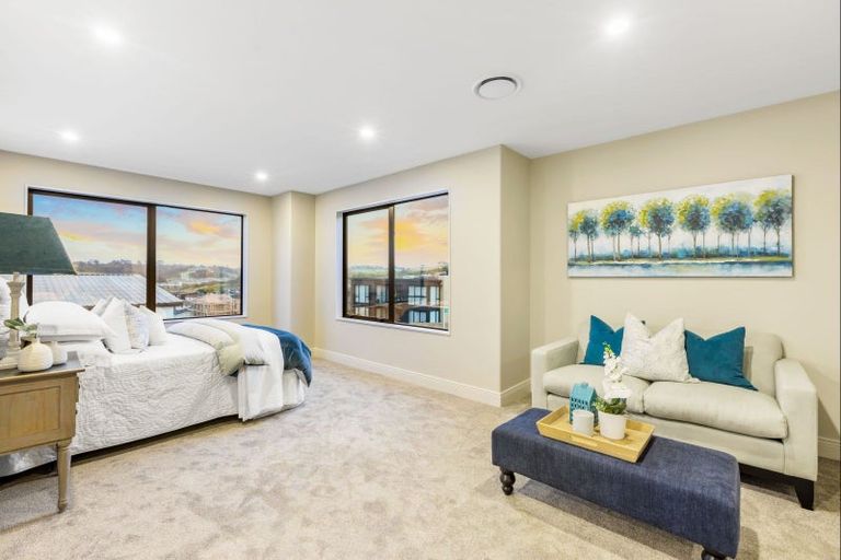 Photo of property in 42 Longshore Drive, Long Bay, Auckland, 0630