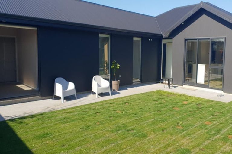 Photo of property in 51 Whitburn Avenue, Halswell, Christchurch, 8025