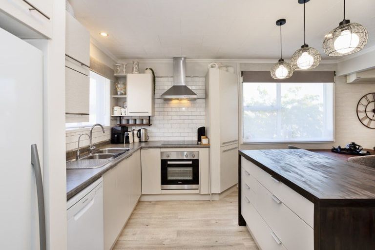 Photo of property in 5 Pine Crescent, Hargest, Invercargill, 9810