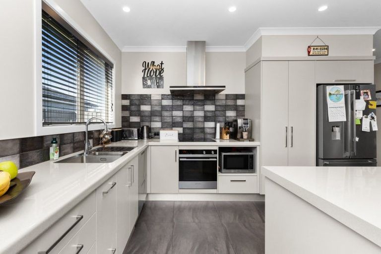 Photo of property in 22 Kaituna Place, Te Awa, Napier, 4110