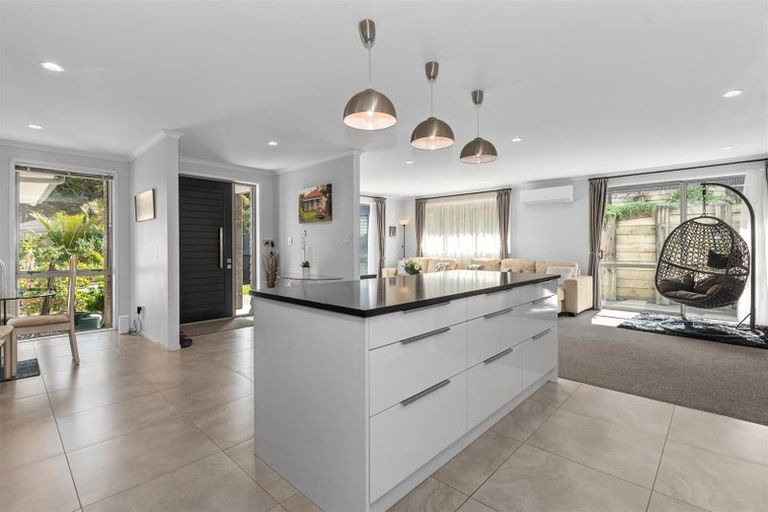 Photo of property in 12 Tieke Place, Horahora, Whangarei, 0110