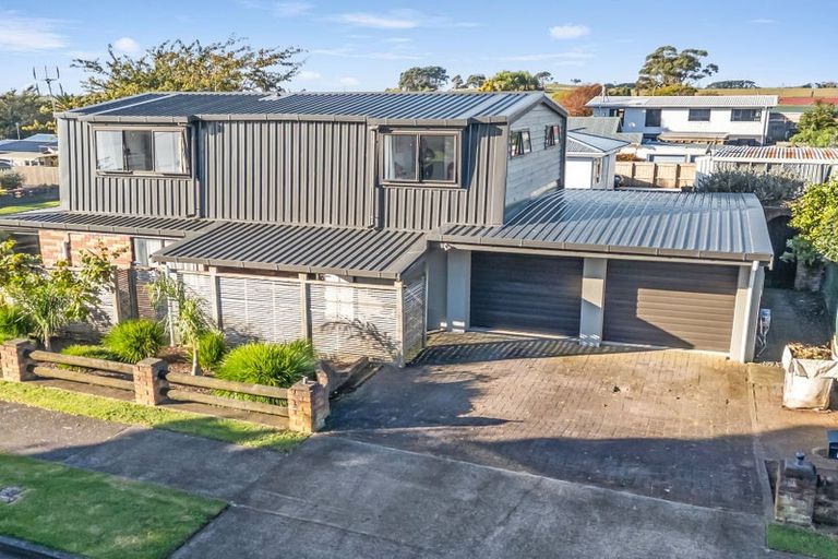 Photo of property in 44 Park Lane, Waitara, 4320
