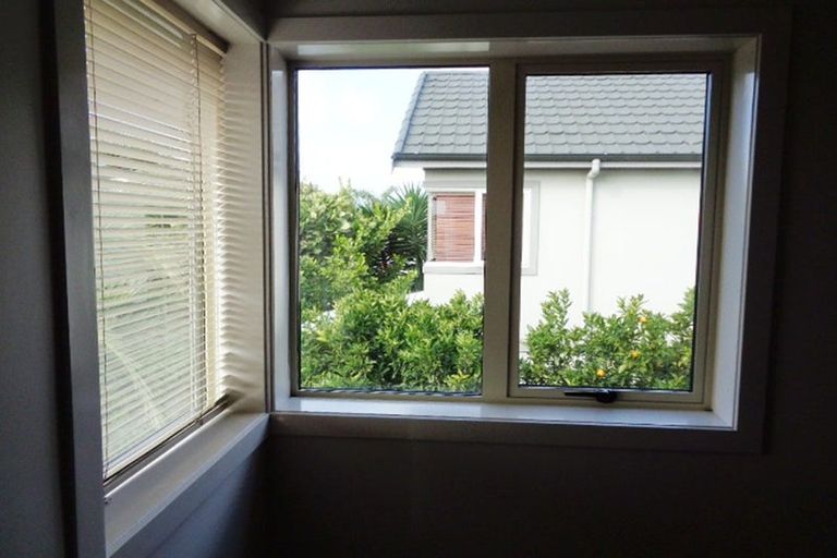 Photo of property in 8/103 Swanson Road, Henderson, Auckland, 0610