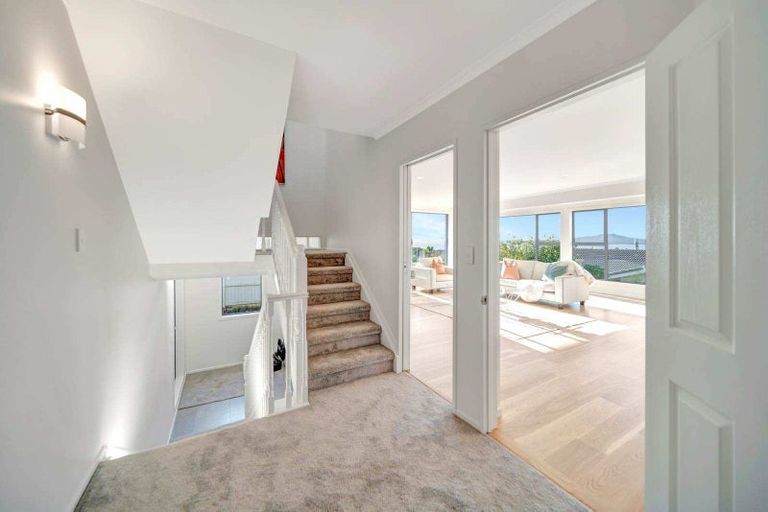 Photo of property in 41 Aberdeen Road, Castor Bay, Auckland, 0620