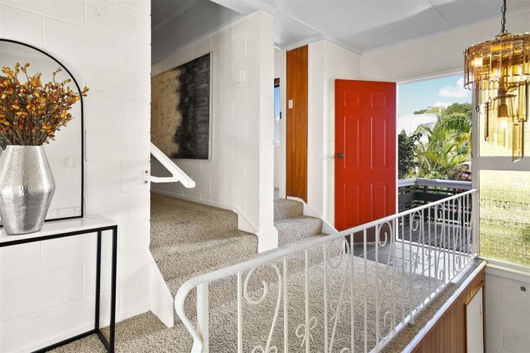 Photo of property in 105a Brunton Crescent, Thames, 3500