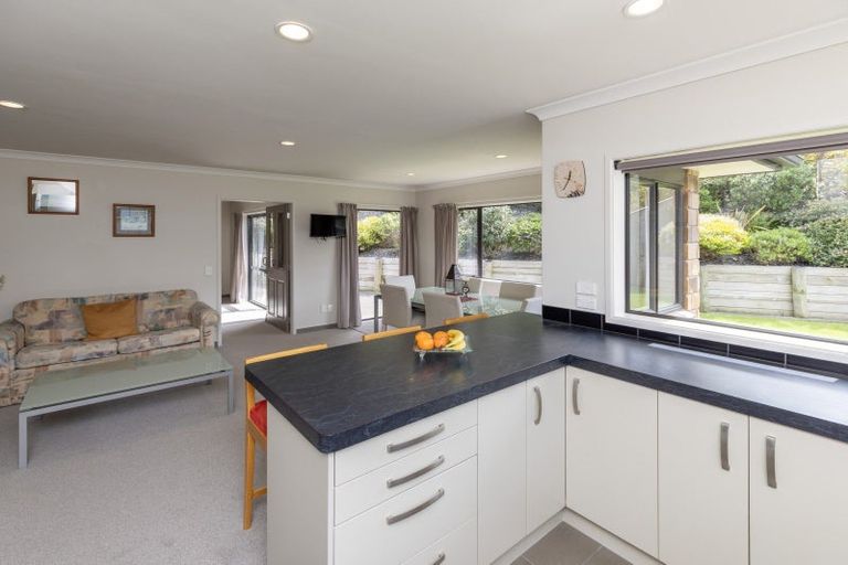 Photo of property in 33 Gandalf Crescent, Paraparaumu, 5032