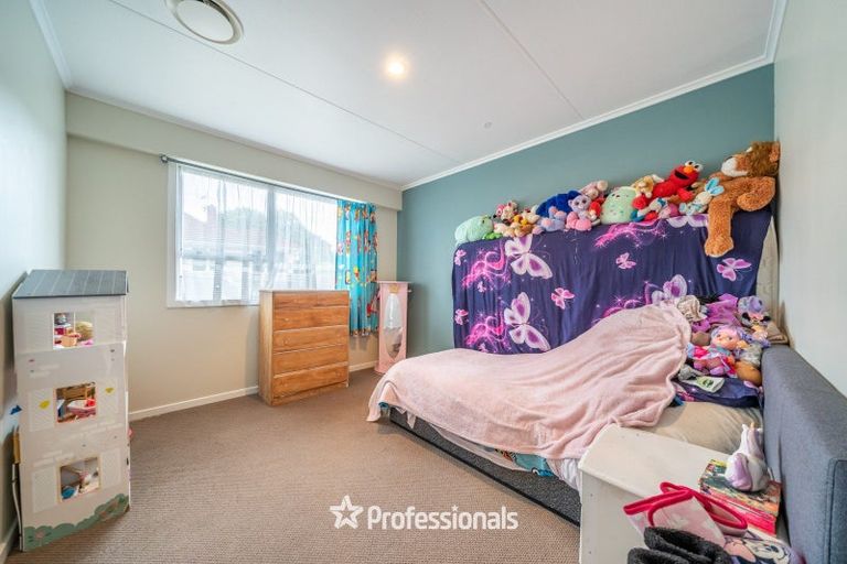 Photo of property in 9 Kairimu Street, Stokes Valley, Lower Hutt, 5019