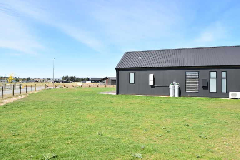 Photo of property in 9 Avlis Place, Twizel, 7901