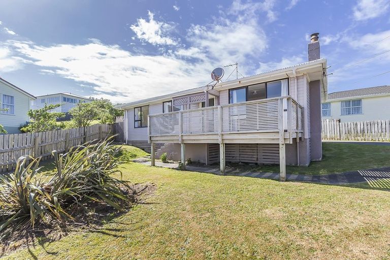 Photo of property in 20 Matatiro Street, Titahi Bay, Porirua, 5022
