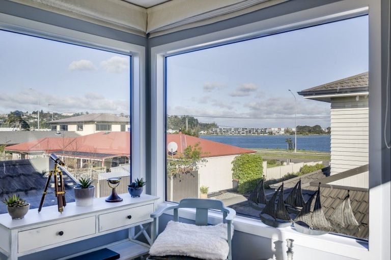 Photo of property in 3/30 Meeanee Quay, Westshore, Napier, 4110