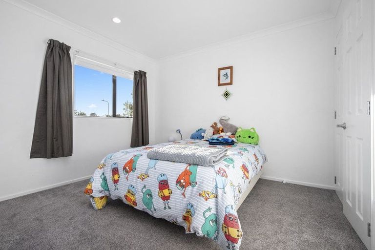 Photo of property in 16 Thomas Moore Place, Pukekohe, 2120