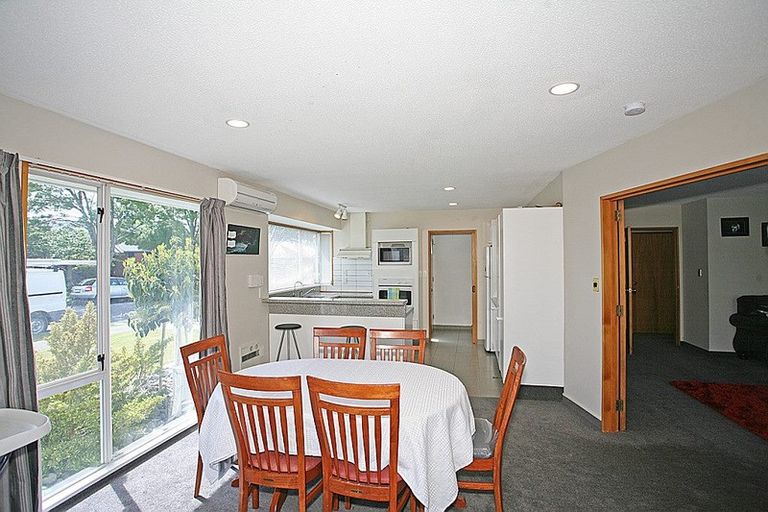 Photo of property in 23 Althorp Place, Avonhead, Christchurch, 8042