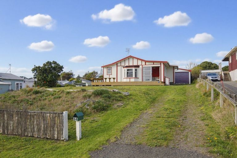 Photo of property in 84 Park Avenue, Waitarere Beach, Levin, 5510