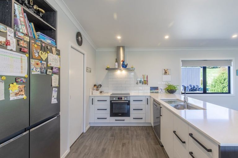 Photo of property in 81 Kyle Road, Waipukurau, 4281