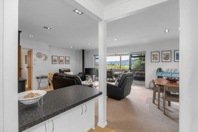 Photo of property in 91 Golf Road, Paraparaumu Beach, Paraparaumu, 5032