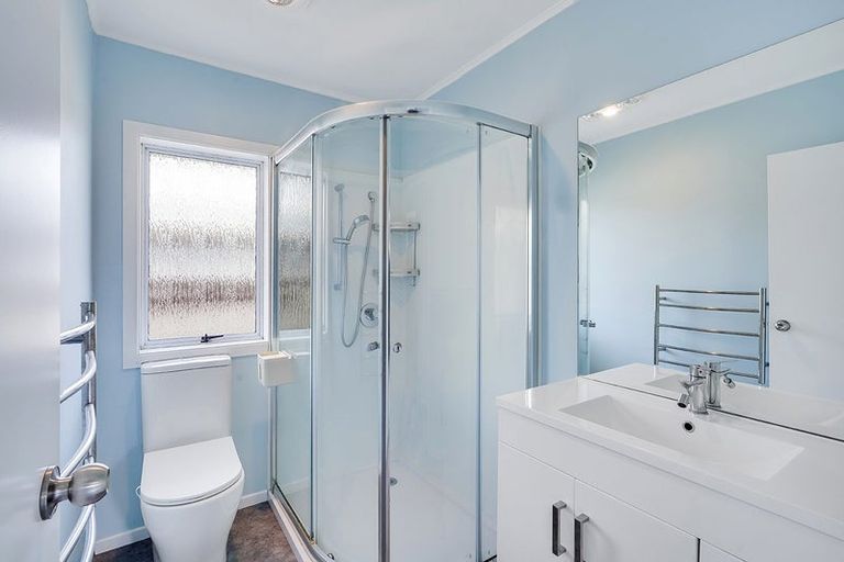 Photo of property in 4 Cedar Place, Hillcrest, Hamilton, 3216