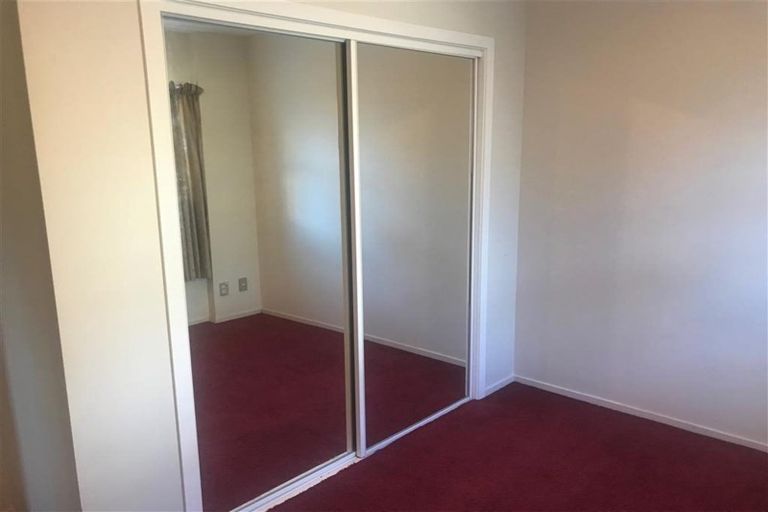 Photo of property in 20 Boundary Road, Blockhouse Bay, Auckland, 0600
