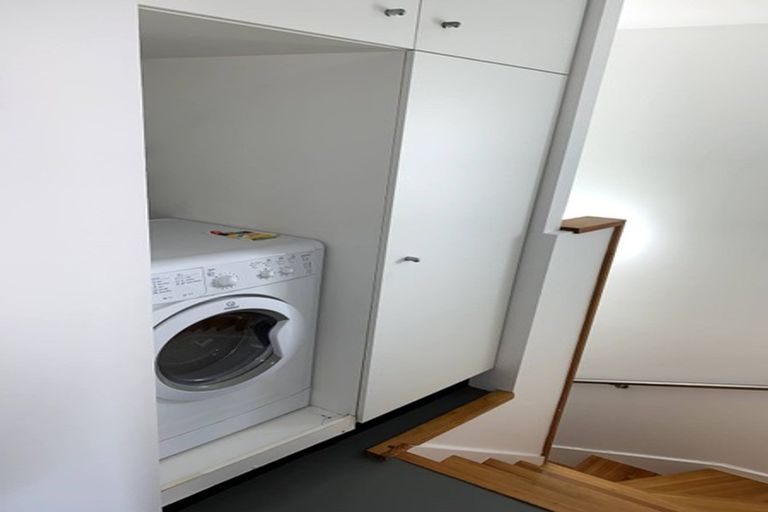 Photo of property in St Pauls Apartments, 31/43 Mulgrave Street, Thorndon, Wellington, 6011