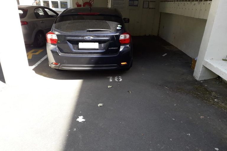 Photo of property in Parkland Flats, 16/51 Adams Terrace, Kelburn, Wellington, 6021