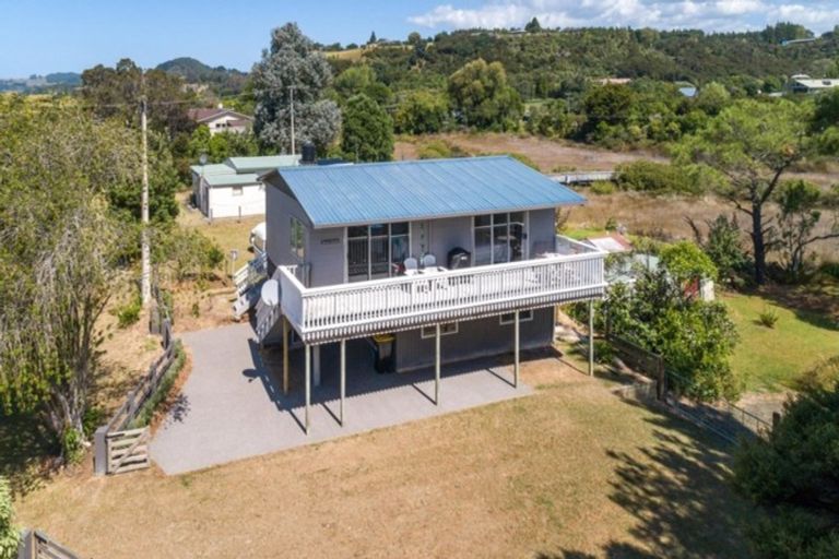 Photo of property in 18 Riverview Road, Cooks Beach, Whitianga, 3591