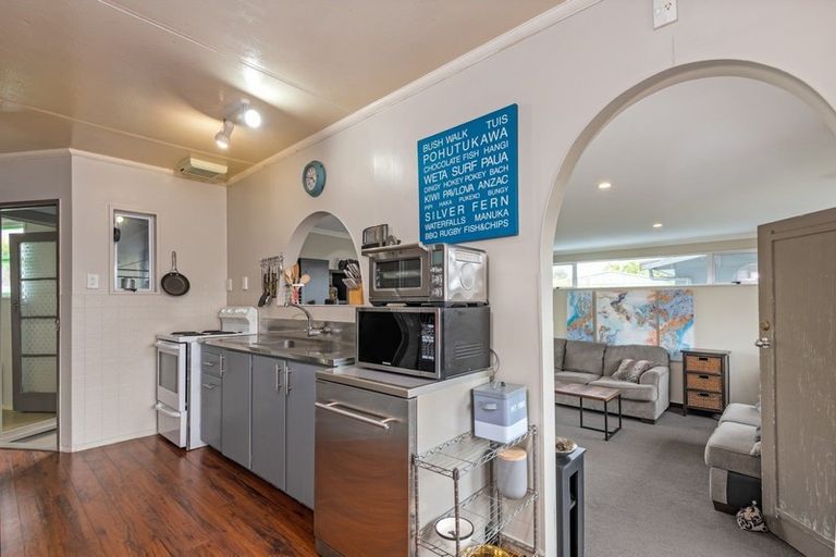 Photo of property in 25 Seaforth Avenue, Milson, Palmerston North, 4414