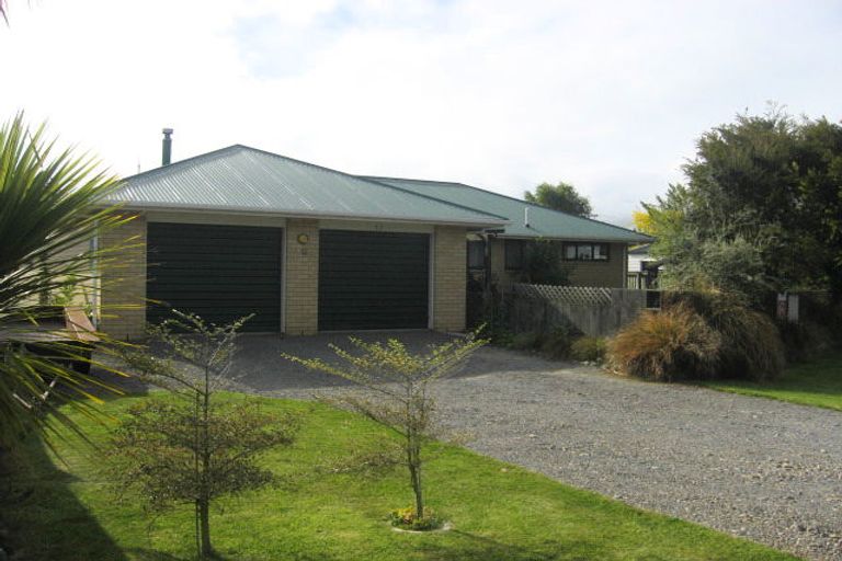 Photo of property in 12 Smarts Drive, Leithfield, 7481