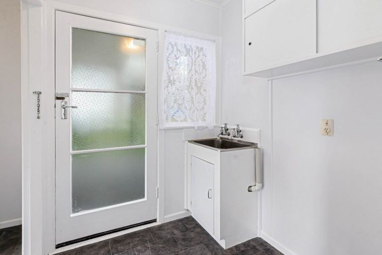 Photo of property in 6 Delphi Place, Sunnybrook, Rotorua, 3015