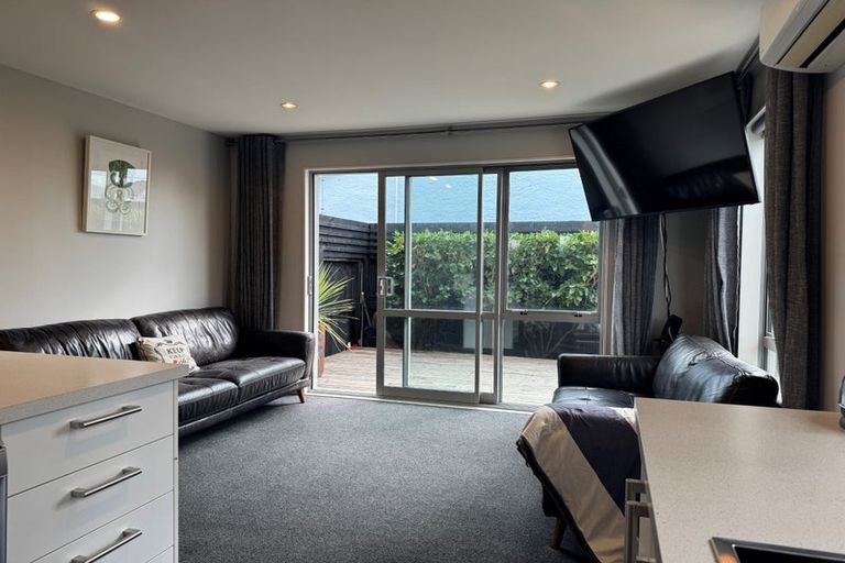 Photo of property in 71 Essex Street, Phillipstown, Christchurch, 8011