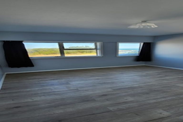 Photo of property in 134 Owhiro Bay Parade, Owhiro Bay, Wellington, 6023