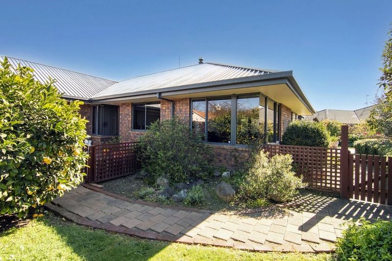 Photo of property in 13 Stagg Place, Brightwater, 7022