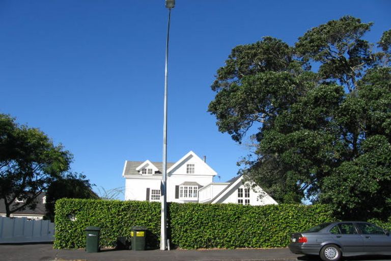 Photo of property in 11 Kitchener Road, Takapuna, Auckland, 0622