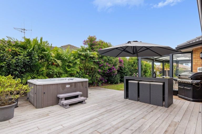 Photo of property in 90 Santa Monica Drive, Papamoa Beach, Papamoa, 3118