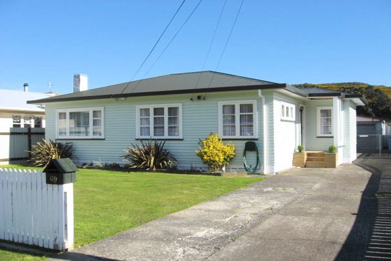 Photo of property in 69 Moohan Street, Wainuiomata, Lower Hutt, 5014