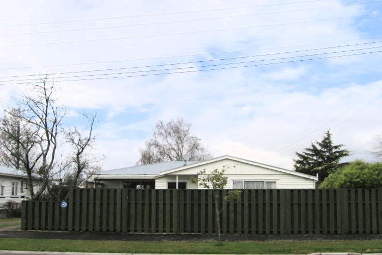 Photo of property in 12 Vardon Road, St Andrews, Hamilton, 3200