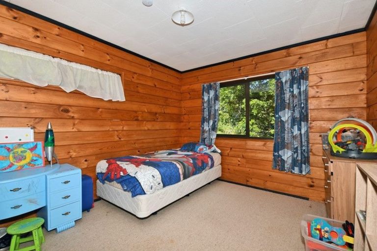 Photo of property in 8 Hill Street, Hikurangi, 0114