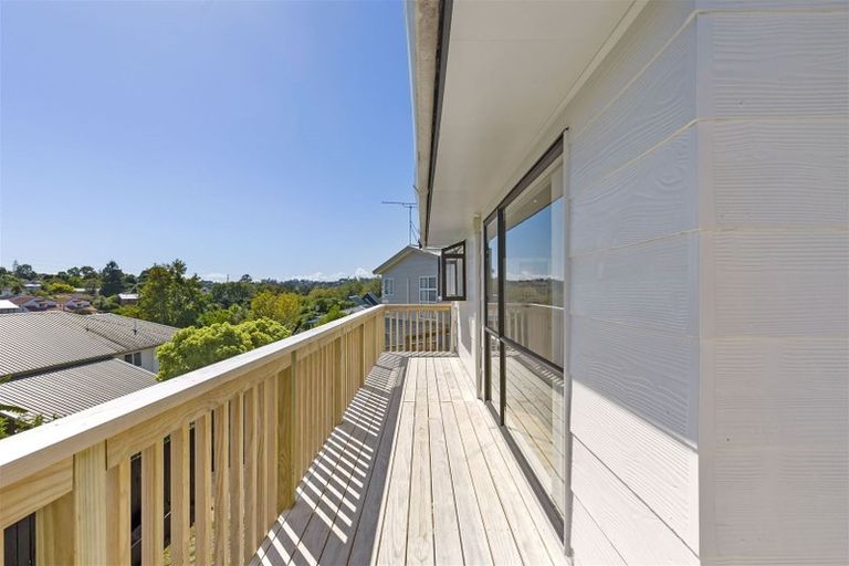 Photo of property in 66a Trias Road, Totara Vale, Auckland, 0629