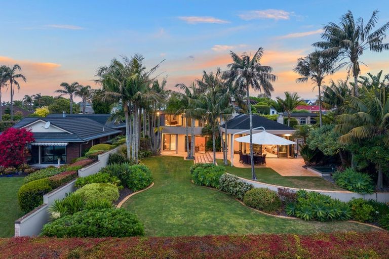 Photo of property in 37 Clyside Avenue, Half Moon Bay, Auckland, 2012