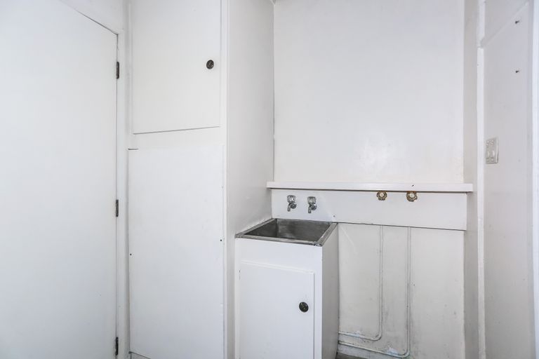 Photo of property in 2/8 Wood Street, Papakura, 2110