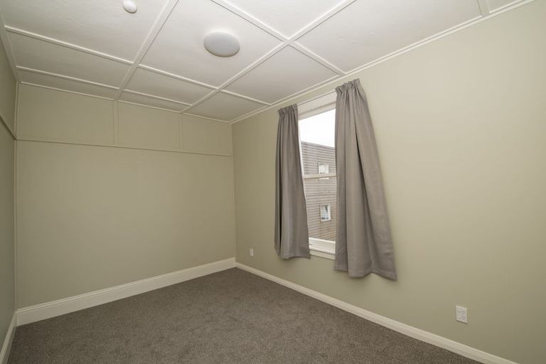 Photo of property in 15 Hanson Street, Mount Cook, Wellington, 6021