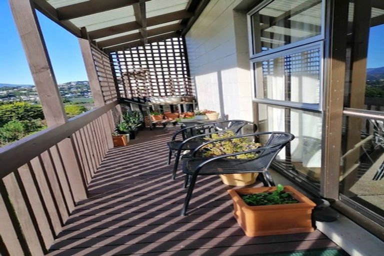 Photo of property in 1/6 Kaikoura Street, Maupuia, Wellington, 6022