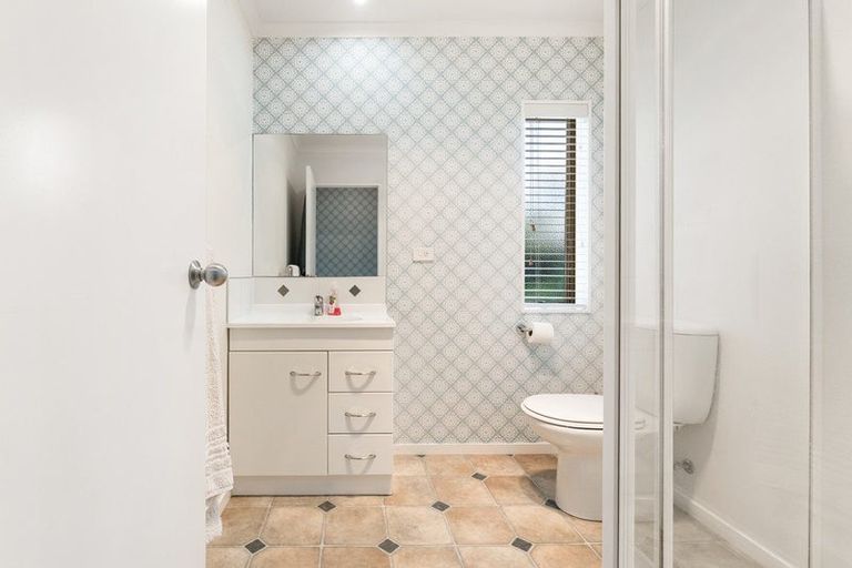 Photo of property in 47 Oteki Park Drive, Welcome Bay, Tauranga, 3112