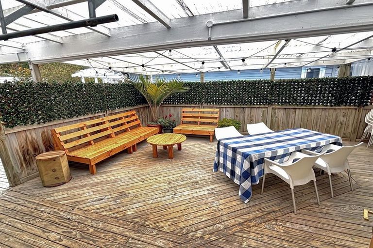 Photo of property in 43 Tauhinu Road, Miramar, Wellington, 6022