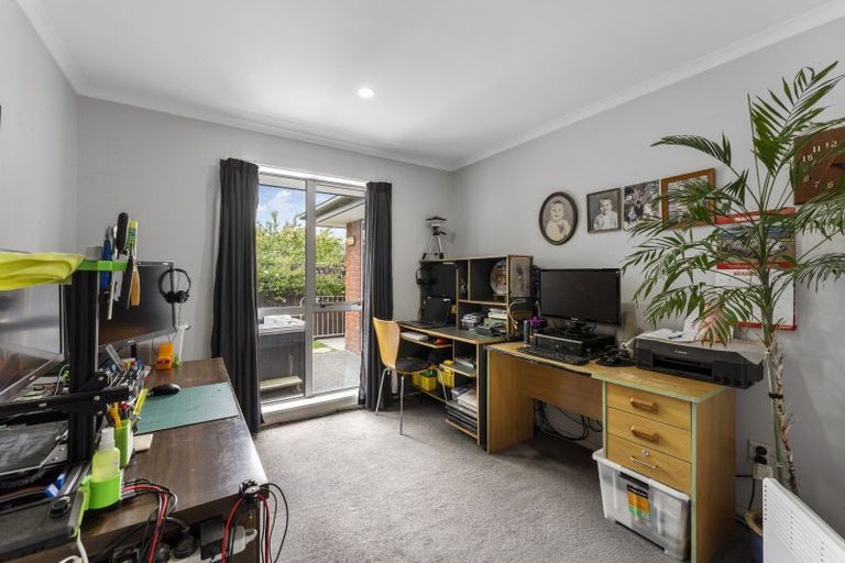 Photo of property in 12 Rubicon Place, Hei Hei, Christchurch, 8042
