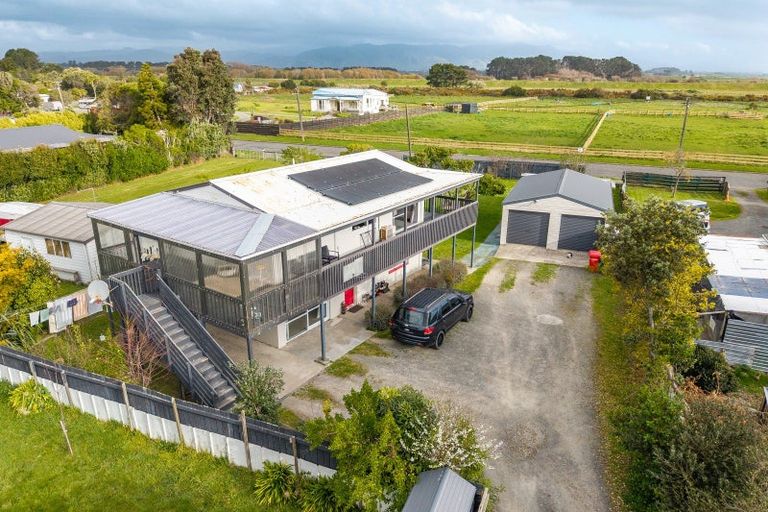 Photo of property in 75 Atkinson Avenue, Otaki Beach, Otaki, 5512