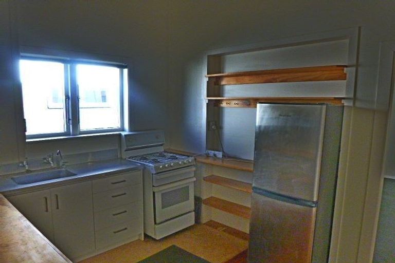 Photo of property in 30 Rhodes Street, Newtown, Wellington, 6021