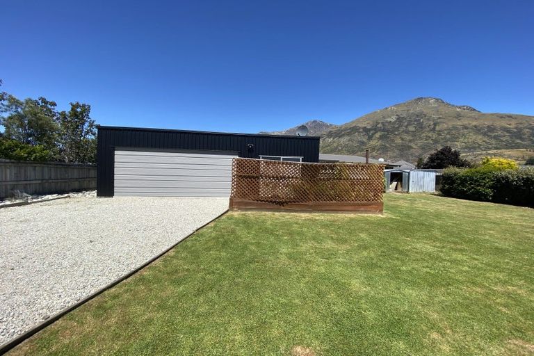Photo of property in 8 Sylvan Street, Lake Hayes, Queenstown, 9304