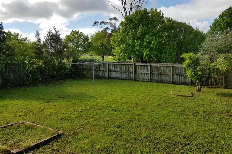 Photo of property in 506 Swanson Road, Ranui, Auckland, 0612