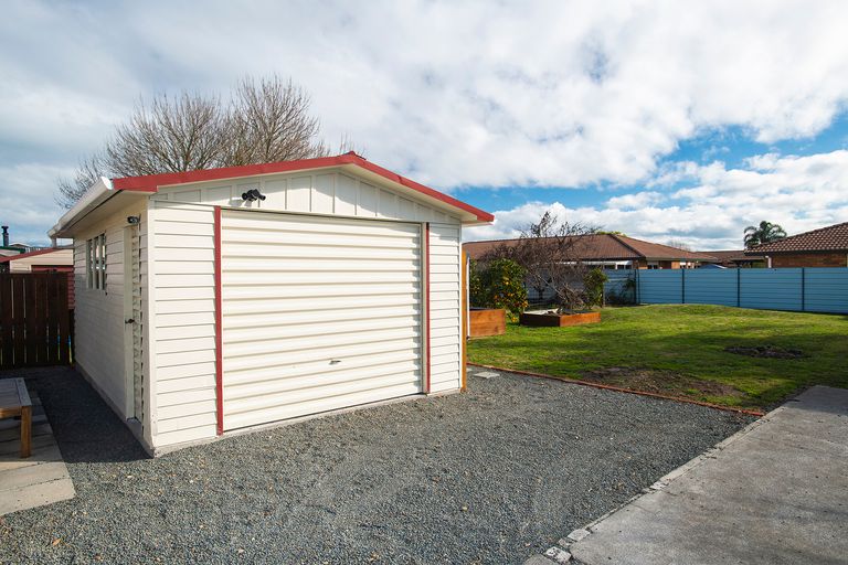 Photo of property in 33 Carnarvon Street, Gisborne, 4010